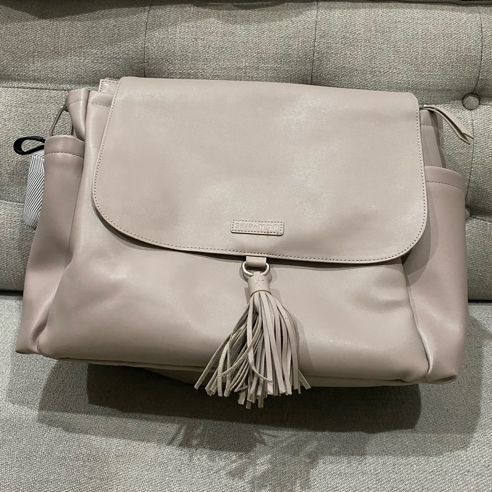 Skip Hop convertible Greenwich diaper bag